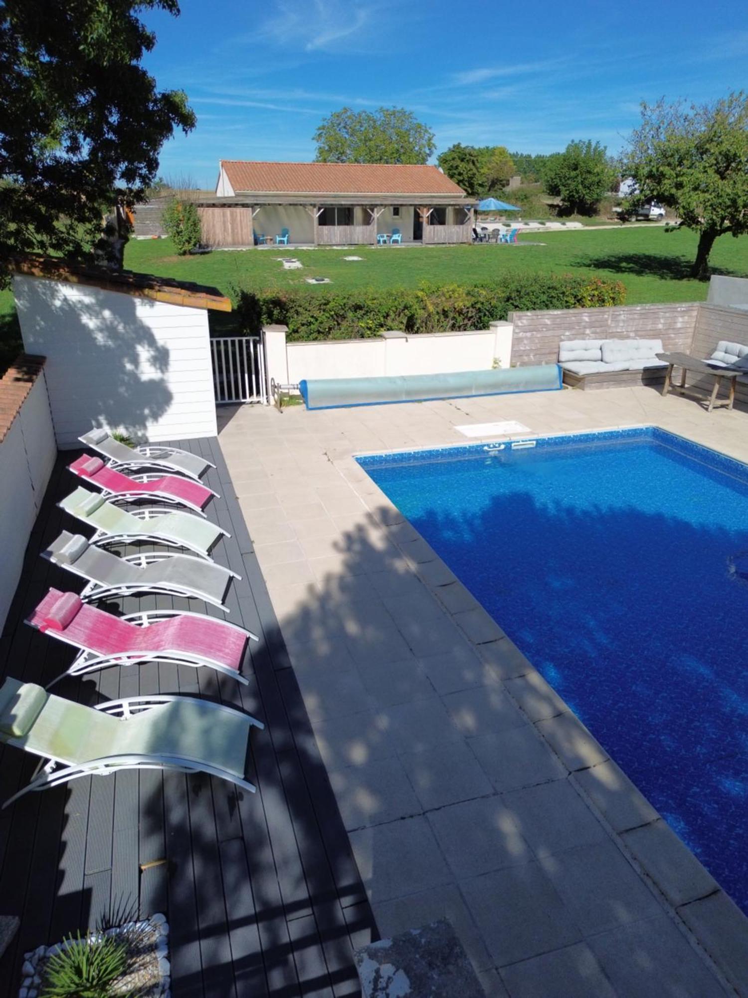 Chambres D'Hotes Les Rozieres Le Bourdet Luaran gambar